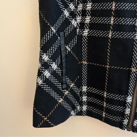 CAbi Black Grid Plaid Wool
Blend Full Zip Moto Vest Size S - Picture 4 of 13